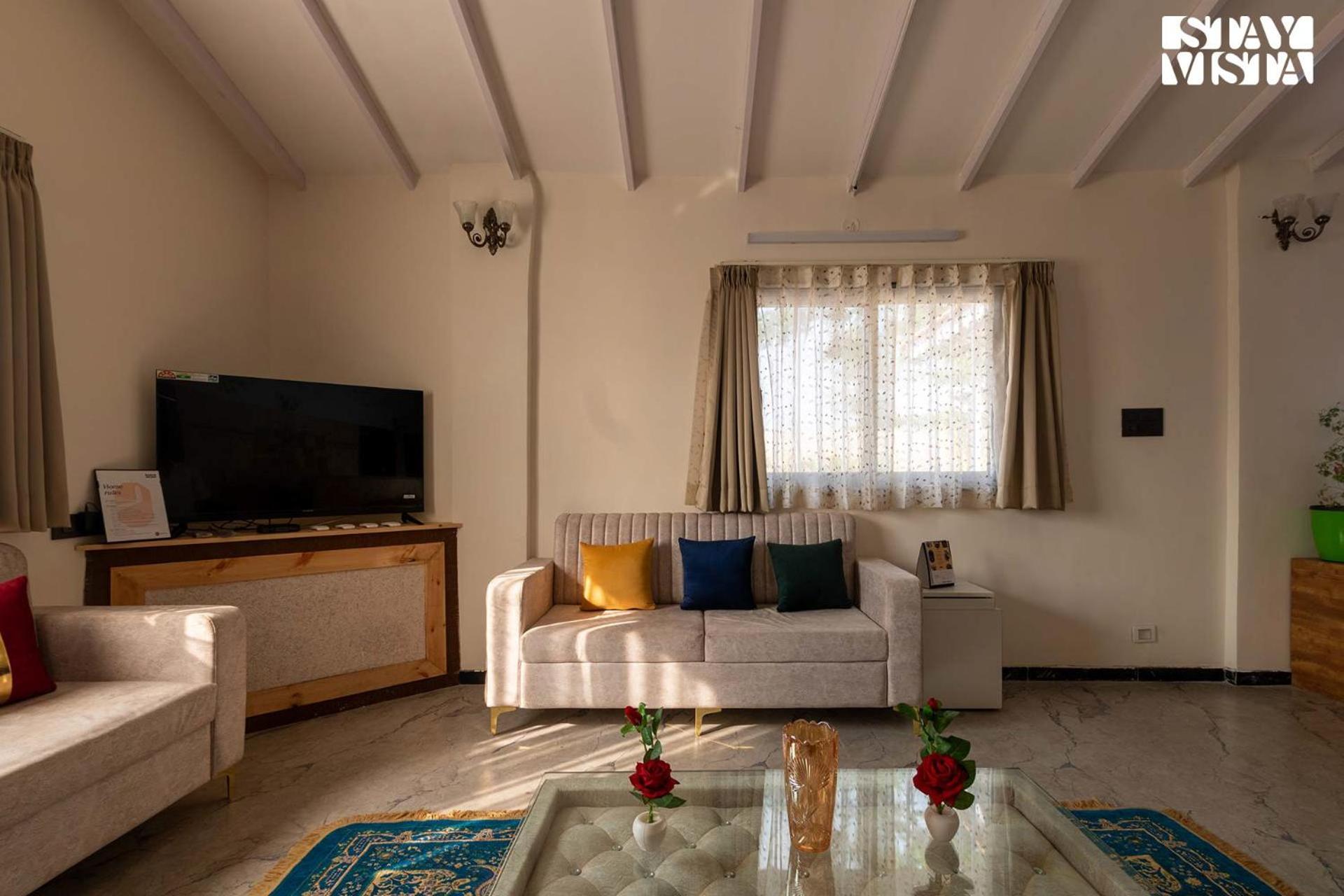 נאסיק Stayvista'S Harvest Haven - Pool-View Villa With Deck & Machan Near Sula מראה חיצוני תמונה