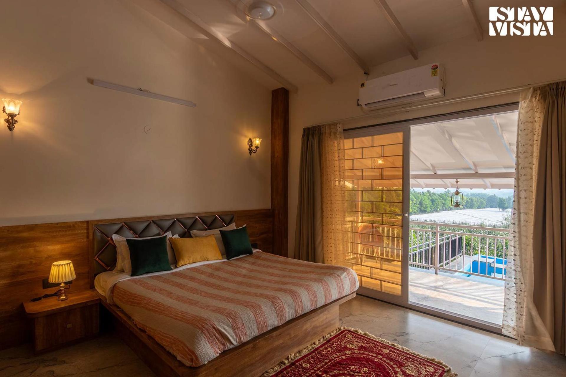 נאסיק Stayvista'S Harvest Haven - Pool-View Villa With Deck & Machan Near Sula מראה חיצוני תמונה