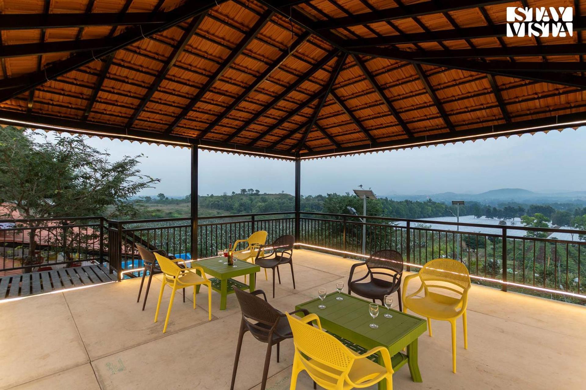 נאסיק Stayvista'S Harvest Haven - Pool-View Villa With Deck & Machan Near Sula מראה חיצוני תמונה
